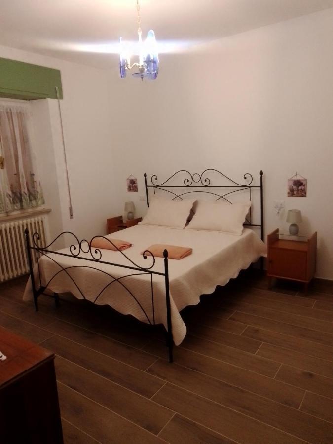 Casa Carducci Affittacamere Monteleto Екстериор снимка